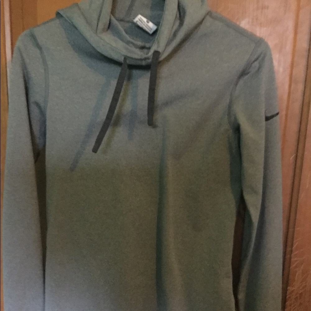 Nike pro hoodie